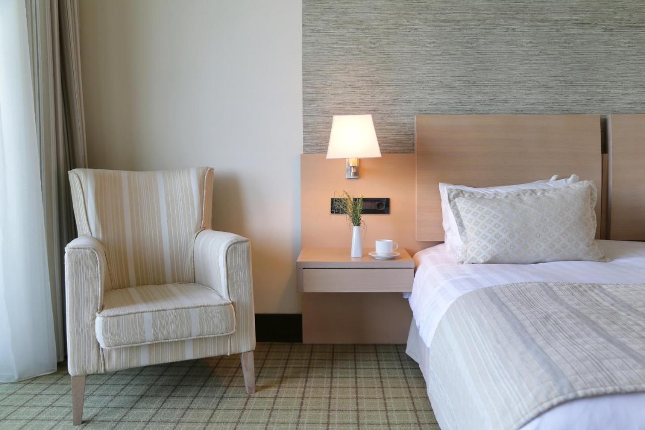 Porto Carras Sithonia Hotel Неос Мармарас Екстериор снимка